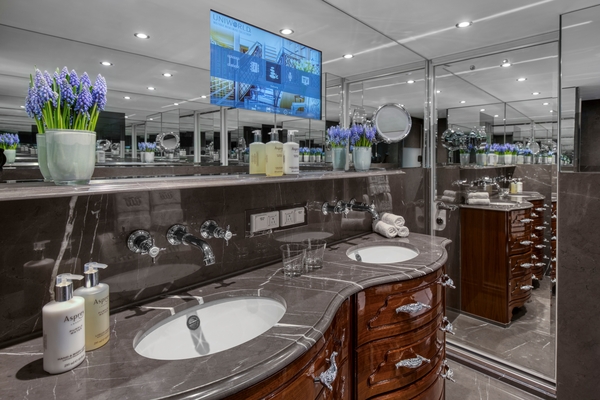 Uniworld SS Antoinette - Suite, Bathroom.jpg